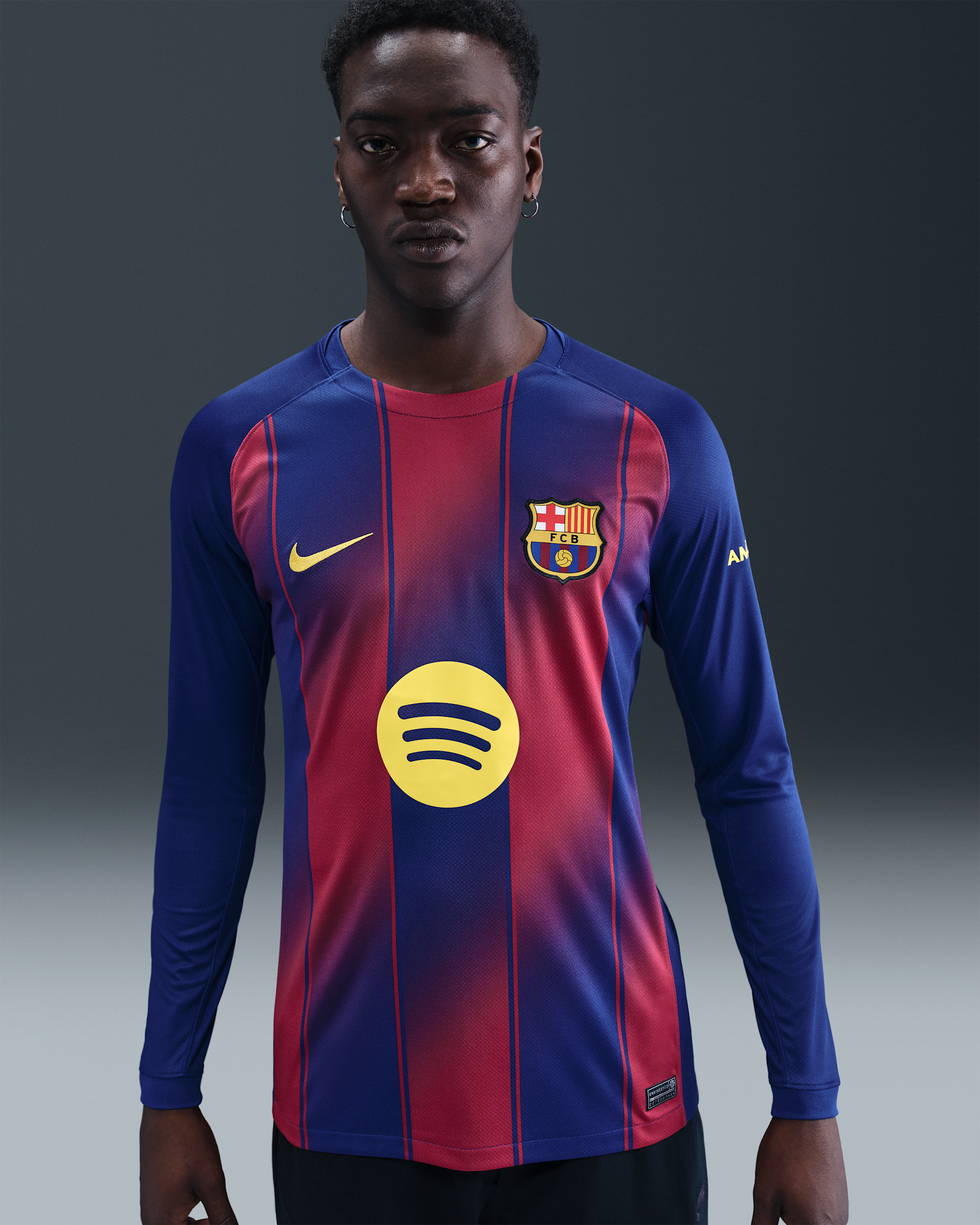 F.C. Barcelona 2025/26 Stadium Home Men's Nike Dri-FIT Football Replica Long-Sleeve Shirt